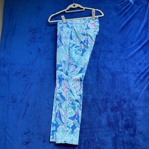 Lilly Pulitzer Capri Pants (Size 8)